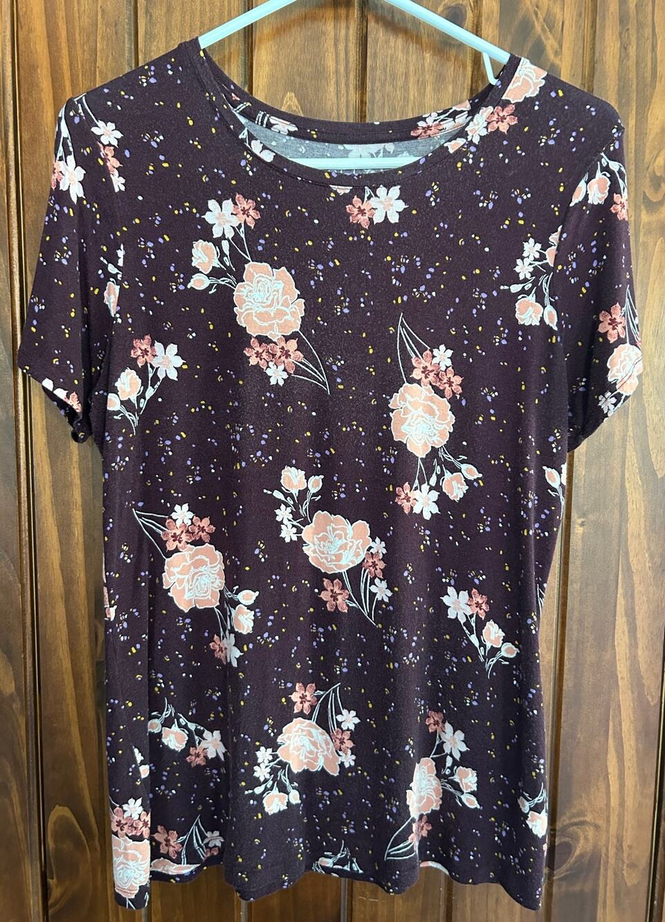 Apt 9 wine floral knit short sleeve top ladies size medium
